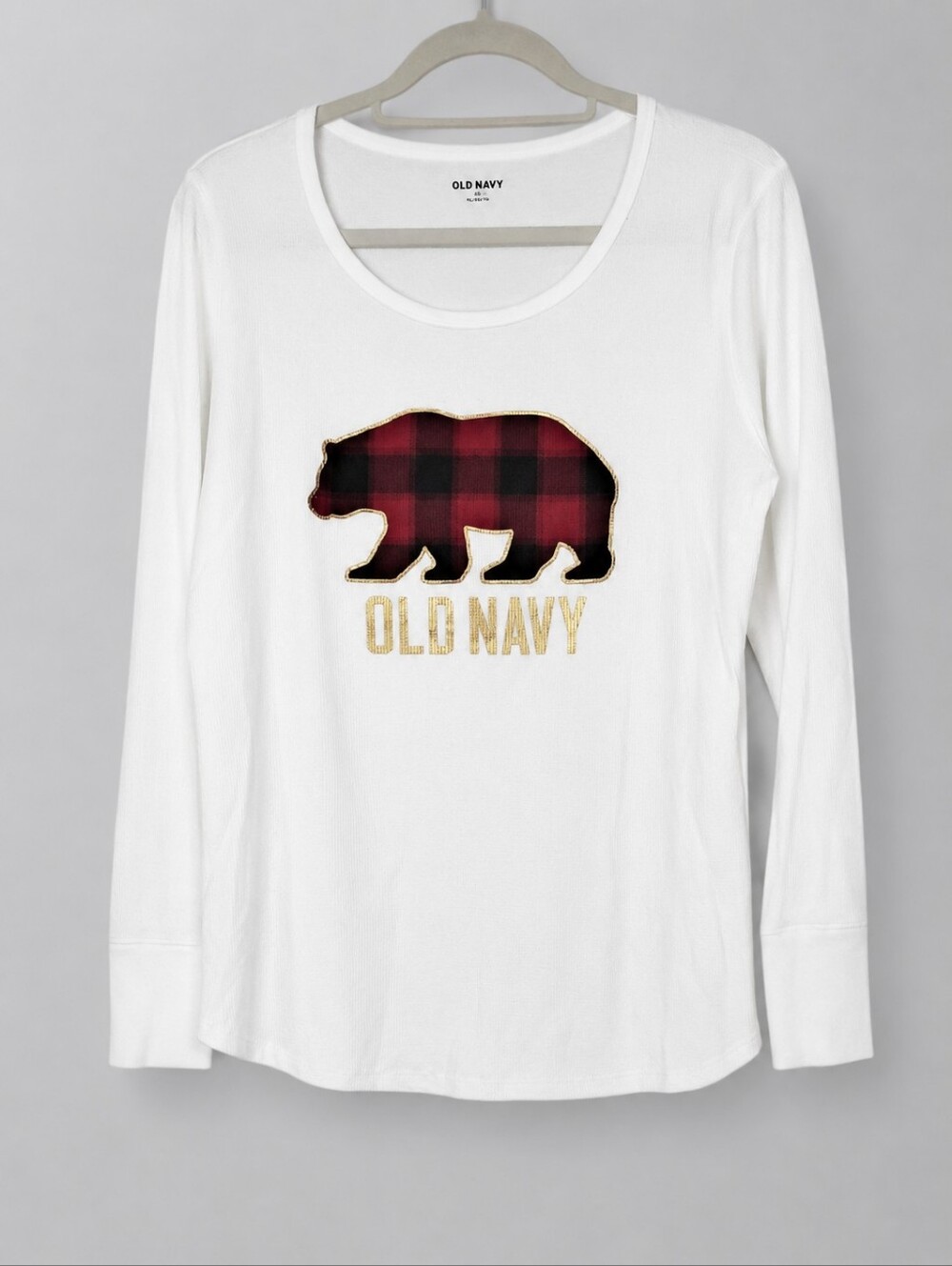 Old Navy Women's Thermal Knit Waffle Knit Bear Logo White Long Sleeve Top XL